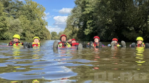 Spass geht auch im fließenden Gewässer